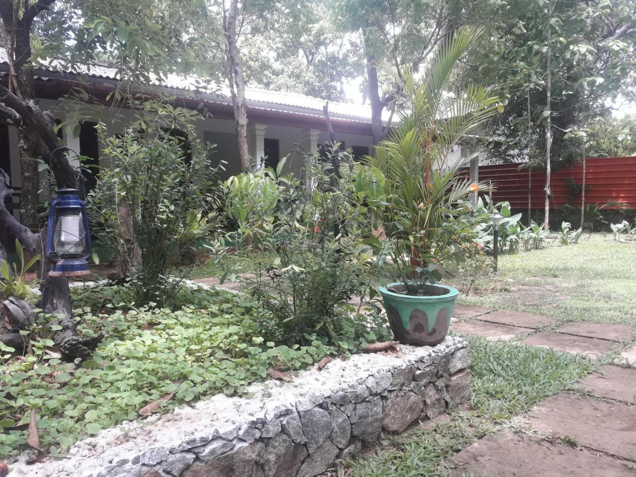 Sigiri Jungle Villa Sigiriya Exterior foto